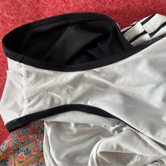 Victoria's Secret Black White Stripe One Piece Convertible Strap Swimsuit - Picture 5 of 11